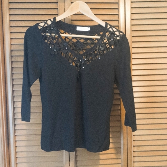 Red Coral Silk Blend Black Top with 3D Floral Details and Net - Picture 1 of 6